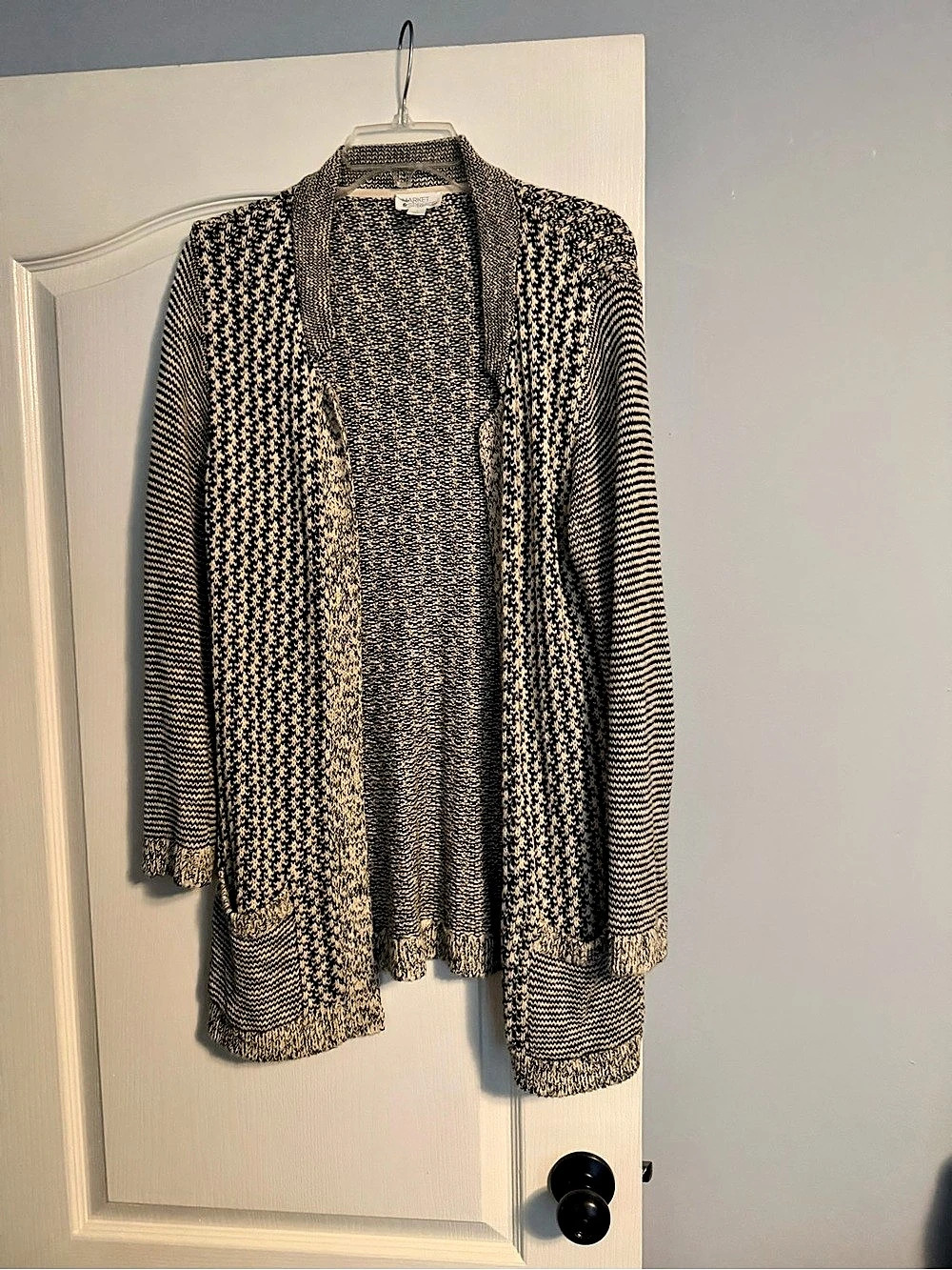 Market & Spruce Geometric Knit Cardigan in Black & Cream Size Large